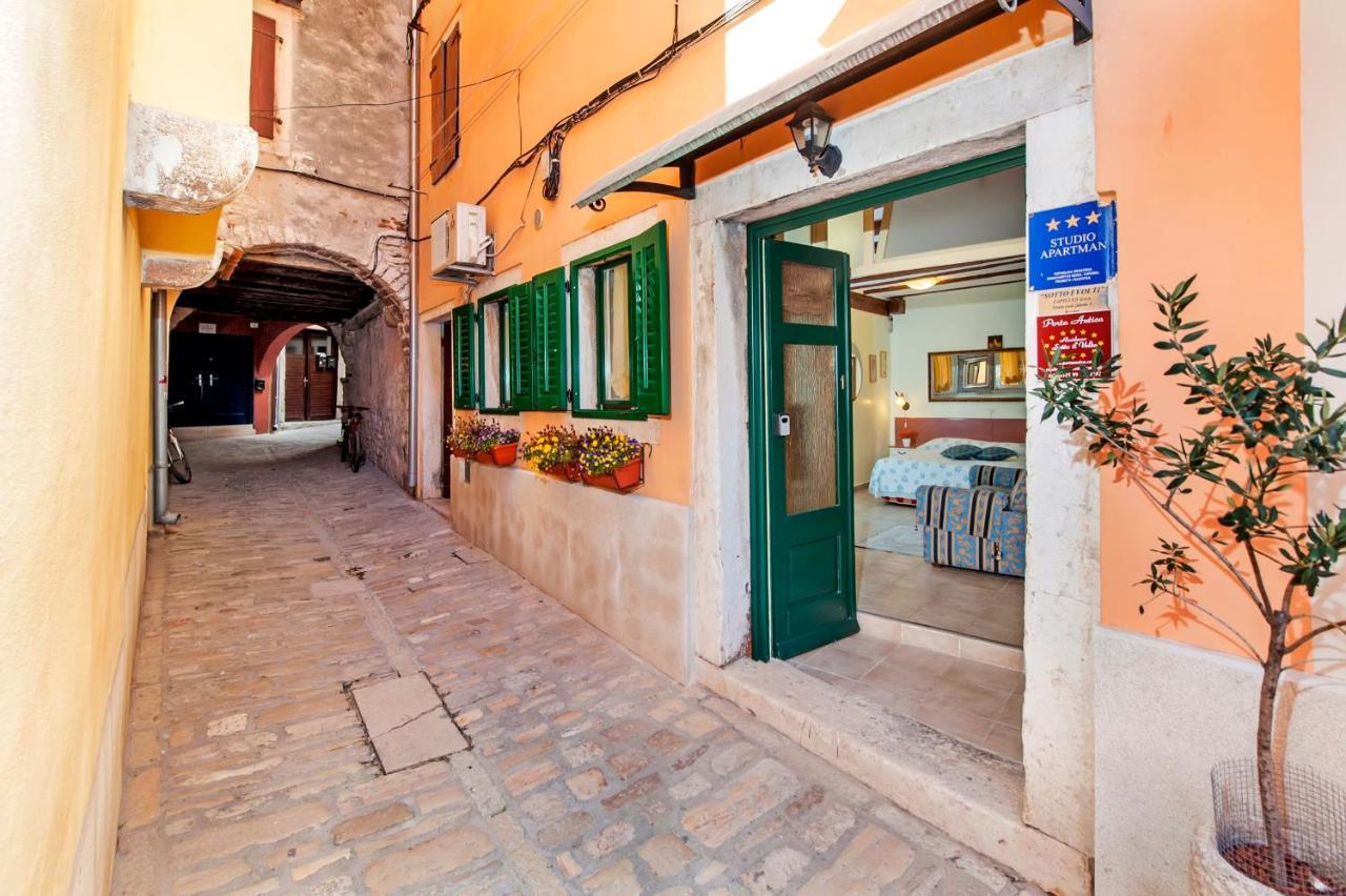 Guest House Sotto I Volti Centro Storico Ровинь Экстерьер фото